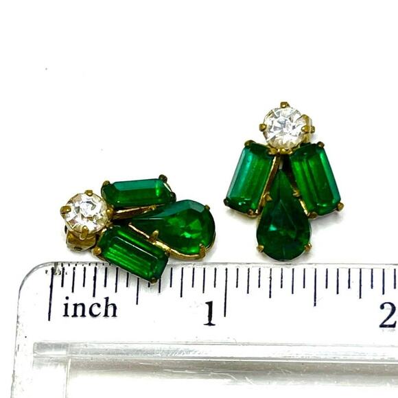 Clip Earrings Emerald Green Gold Vintage Vtg Estate Jewelry O30 - Picture 3 of 3